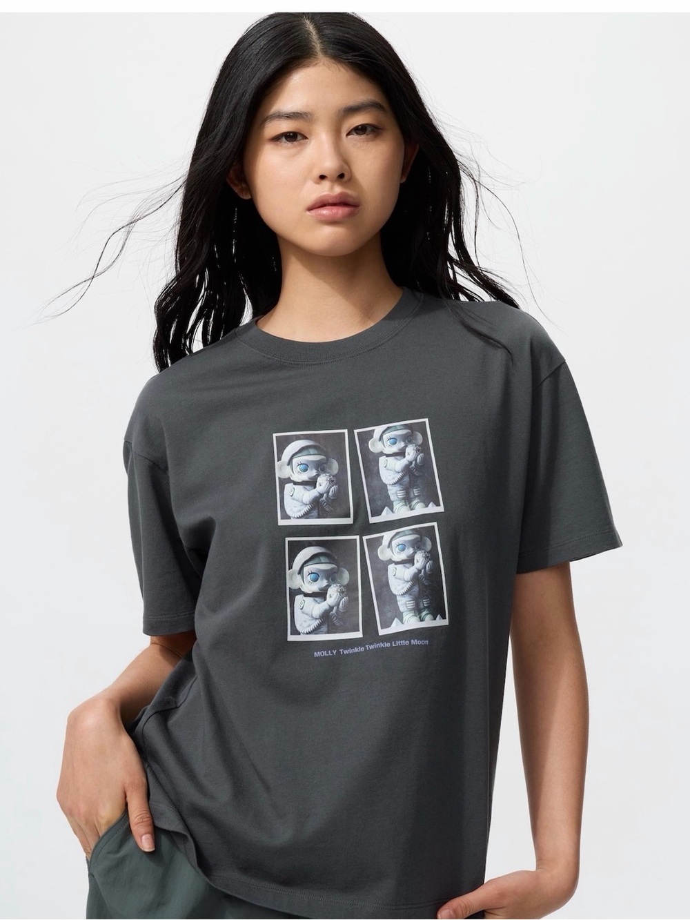 POP MART x Uniqlo MOLLY anniversary - UT Graphic T-Shirt Exclusive XS
